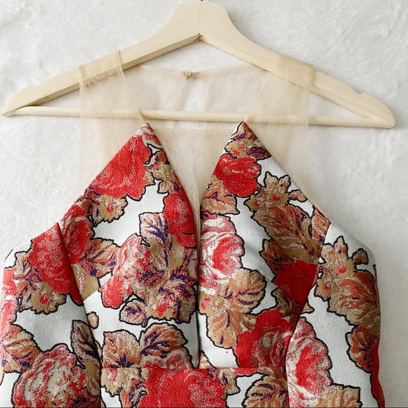 Topshop Gorgeous Floral Brocade Dress - Picture 13 of 16